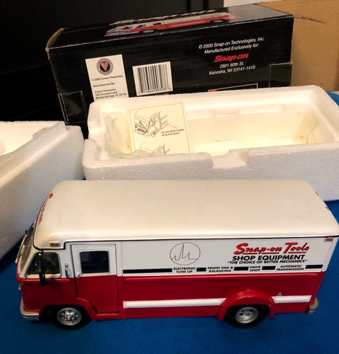 Snap 1961 divco - snap-on,